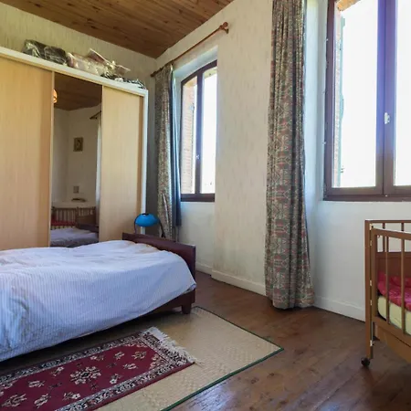 Ancienne Ecole * Montbrun-Bocage